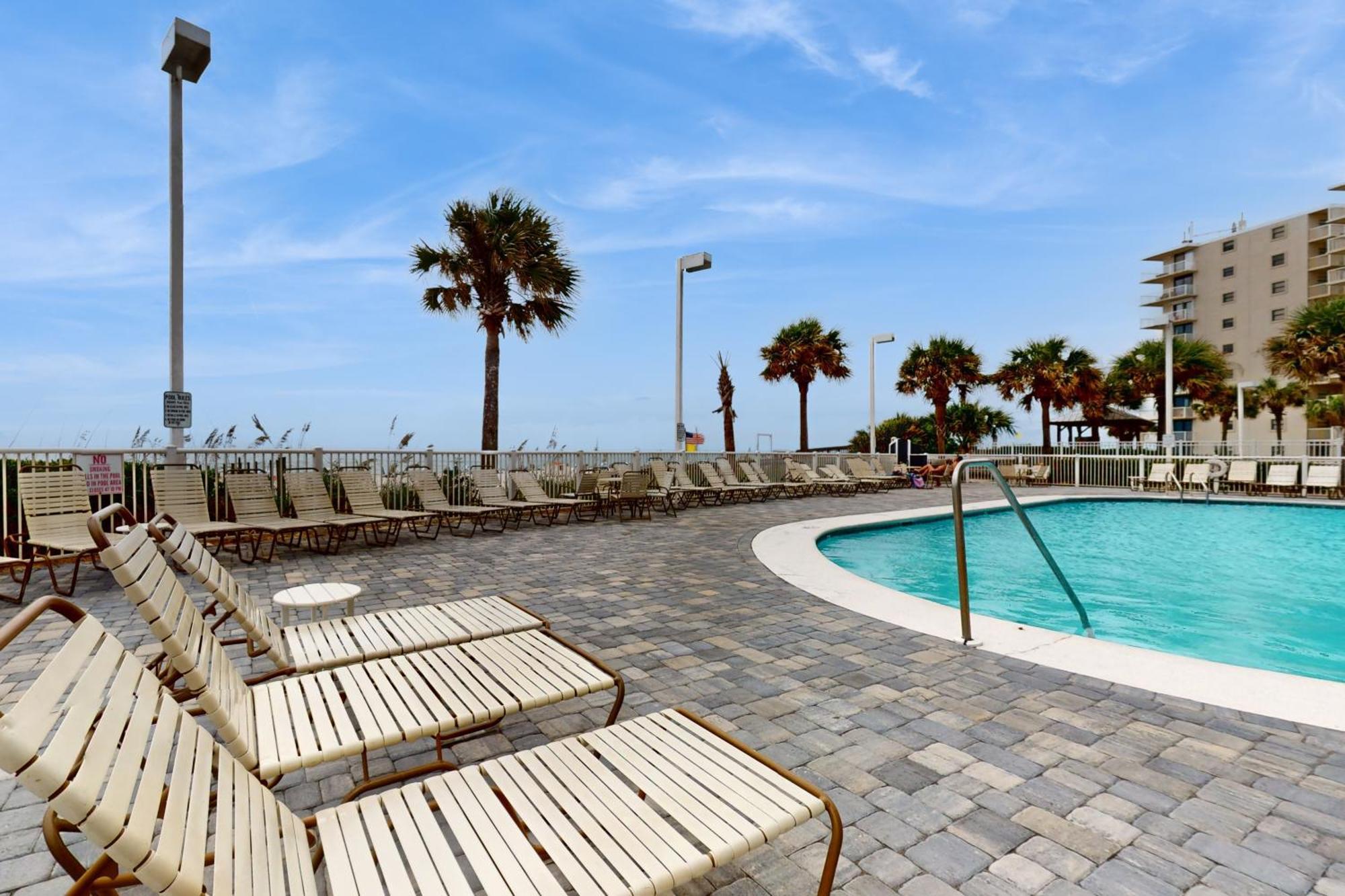 Tradewinds Condos Orange Beach Exterior photo